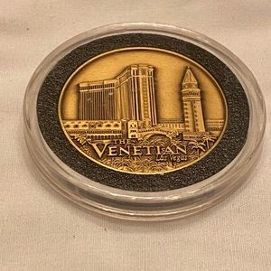 Collectible Venetian Guggenheim Las Vegas 🪙 Coin